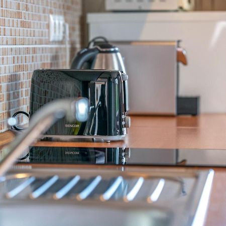 Sekli Apartman Балатонлеле Екстериор снимка